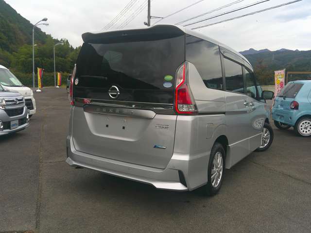 日産 セレナ ２．０ ハイウェイスター Ｖセレクション ４ＷＤ H29年 (関東) 99