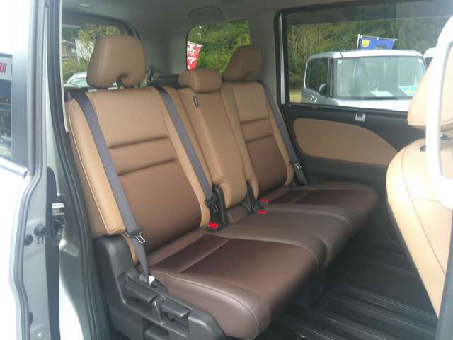 日産 セレナ ２．０ ハイウェイスター Ｖセレクション ４ＷＤ H29年 (関東) 99