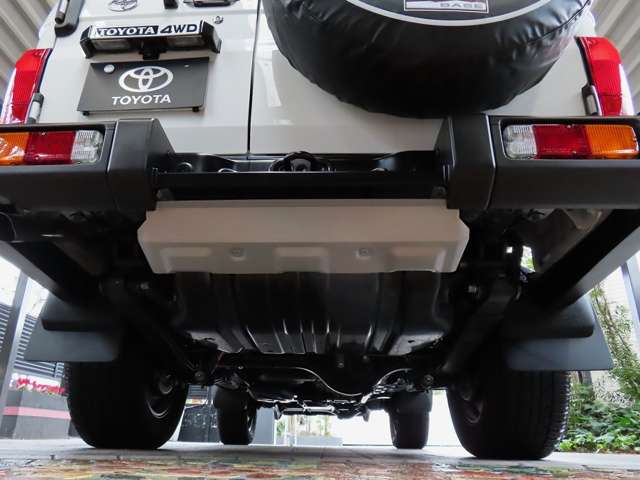 トヨタ ランドクルーザー７０ ２．８ ＡＸ ディーゼルターボ ４ＷＤ R6年 (関東) 99