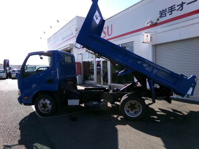 日野自動車 デュトロ 全低床強化ダンプ H28年 () 99
