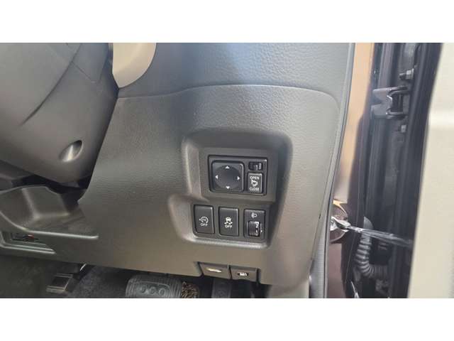 日産 キューブ １．５ １５Ｘ H30年 () 99