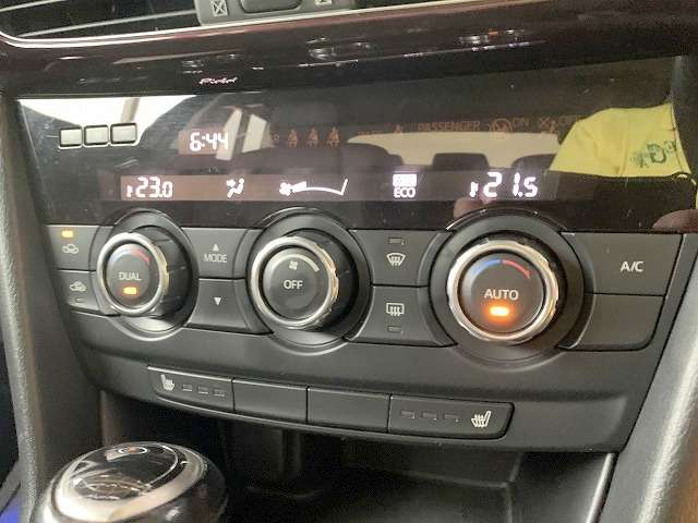 マツダ アテンザ　セダン ２．２ ＸＤ Ｌパッケージ ディーゼルターボ H25年 () 99