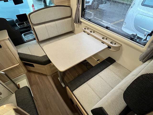 トヨタ カムロード ナッツＲＶ R7年 (関東) 99