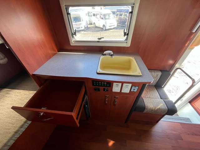 トヨタ カムロード ナッツＲＶ H29年 (関東) 99
