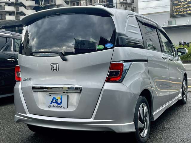 ホンダ フリードスパイク　ハイブリッド １．５ プレミアムエディション H28年 () 99