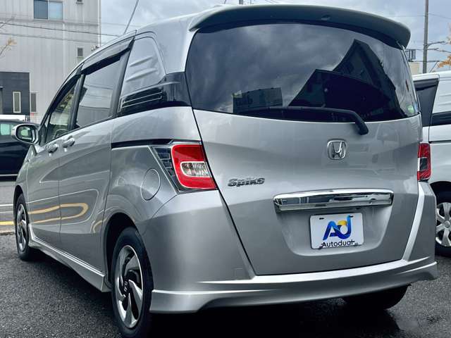 ホンダ フリードスパイク　ハイブリッド １．５ プレミアムエディション H28年 () 99