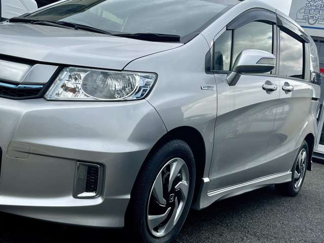 ホンダ フリードスパイク　ハイブリッド １．５ プレミアムエディション H28年 () 99