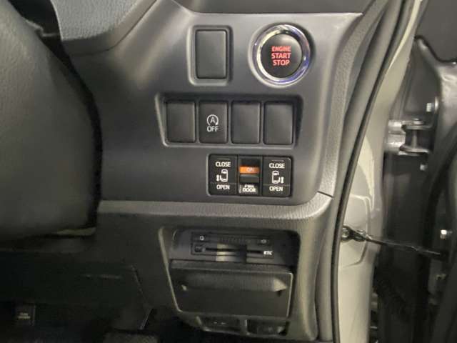 トヨタ ヴォクシー ２．０ ＺＳ 煌 H27年 (近畿) 99