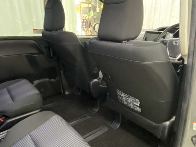 トヨタ ヴォクシー ２．０ ＺＳ 煌 H27年 (近畿) 99