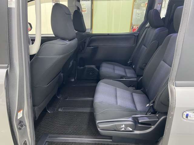 トヨタ ヴォクシー ２．０ ＺＳ 煌 H27年 (近畿) 99