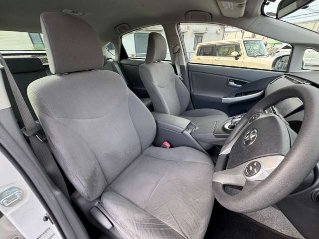 トヨタ プリウス １．８ Ｌ H22年 (近畿) 99