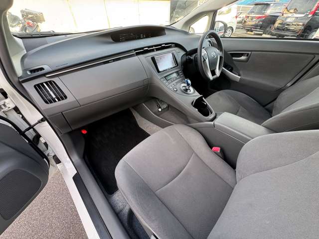 トヨタ プリウス １．８ Ｌ H22年 (近畿) 99