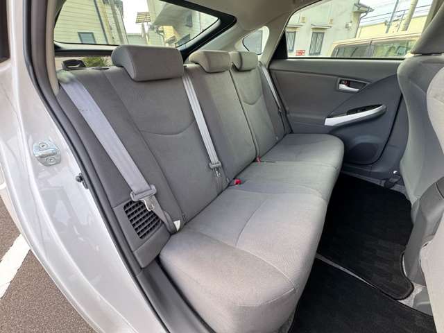 トヨタ プリウス １．８ Ｌ H22年 (近畿) 99