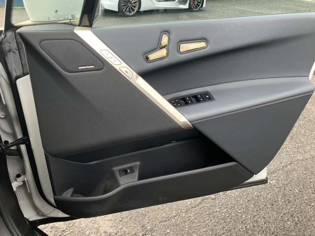 ＢＭＷ ｉＸ Ｘドライブ４０ ４ＷＤ R4年 () 99