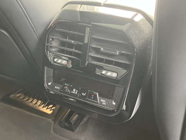 ＢＭＷ ｉＸ Ｘドライブ４０ ４ＷＤ R4年 () 99