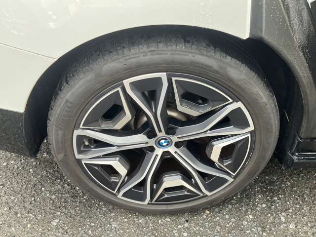 ＢＭＷ ｉＸ Ｘドライブ４０ ４ＷＤ R4年 () 99