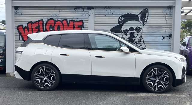 ＢＭＷ ｉＸ Ｘドライブ４０ ４ＷＤ R4年 () 99