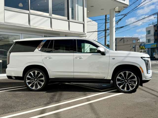 キャデラック エスカレード プラチナム ４ＷＤ R7年 () 99