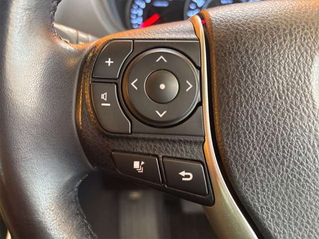 トヨタ ヴォクシー ２．０ ＺＳ 煌ＩＩ R2年 () 99
