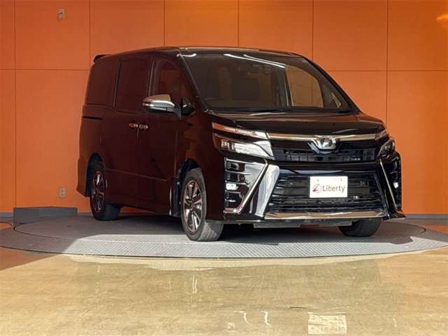 トヨタ ヴォクシー ２．０ ＺＳ 煌ＩＩ R2年 () 99
