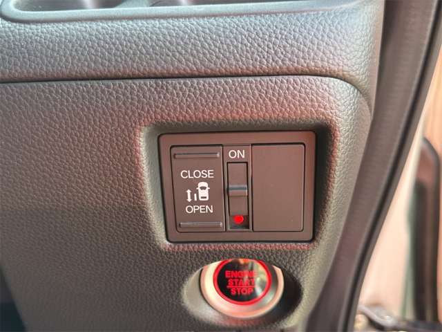 ホンダ Ｎ　ＢＯＸ カスタム ６６０ Ｌ R4年 () 99