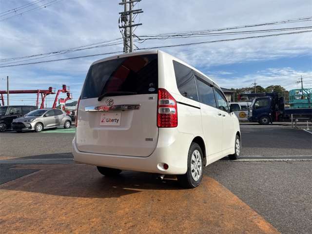 トヨタ ノア ２．０ Ｘ スマートエディション H23年 () 99