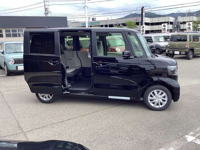 ホンダ Ｎ　ＢＯＸ ６６０ R8年 (四国) 99