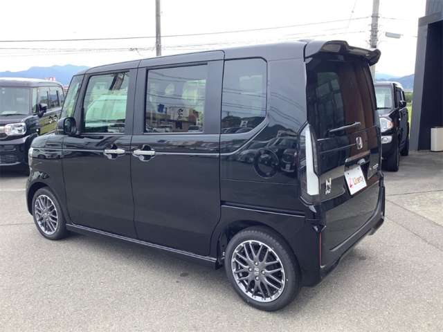 ホンダ Ｎ　ＢＯＸ カスタム ６６０ ターボ R8年 (四国) 99