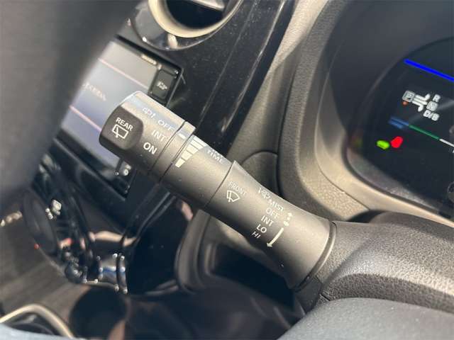 日産 ノート １．２ Ｅ－ＰＯＷＥＲ Ｘ H29年 (近畿) 99