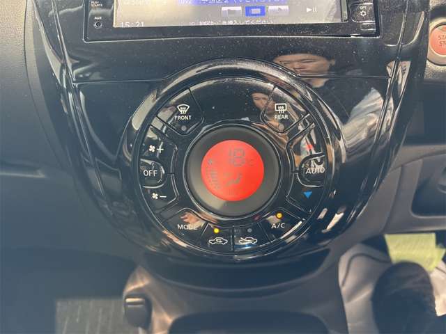 日産 ノート １．２ Ｅ－ＰＯＷＥＲ Ｘ H29年 (近畿) 99