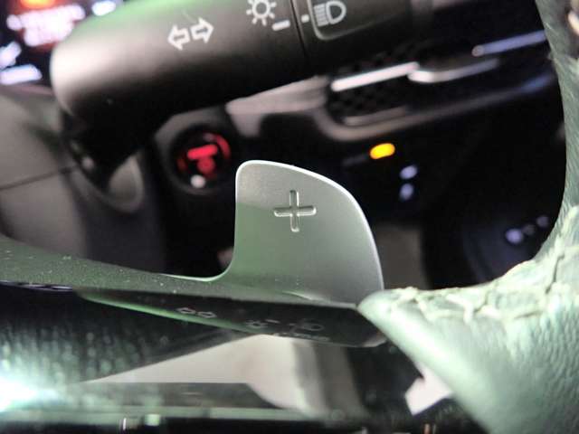 ホンダ ＺＲ－Ｖ ２．０ Ｅ：ＨＥＶ Ｚ R6年 () 99