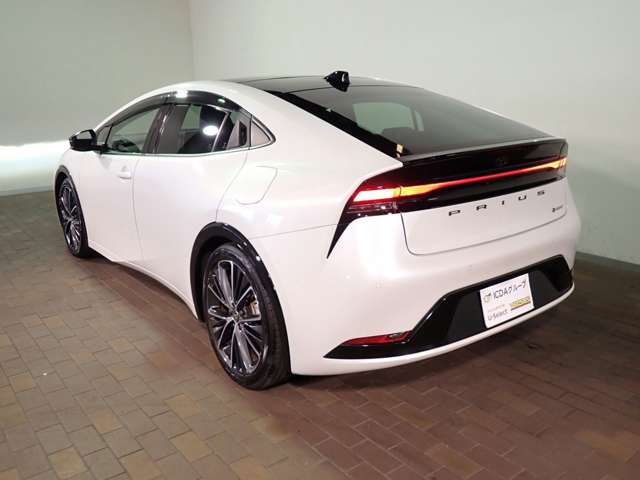 トヨタ プリウス ２．０ Ｚ R5年 (近畿) 99