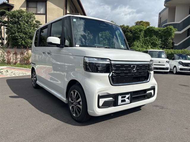 ホンダ Ｎ　ＢＯＸ カスタム ６６０ R8年 () 99
