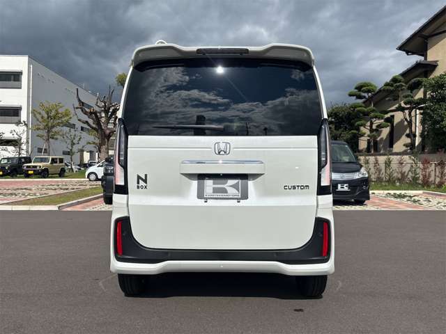 ホンダ Ｎ　ＢＯＸ カスタム ６６０ R8年 () 99