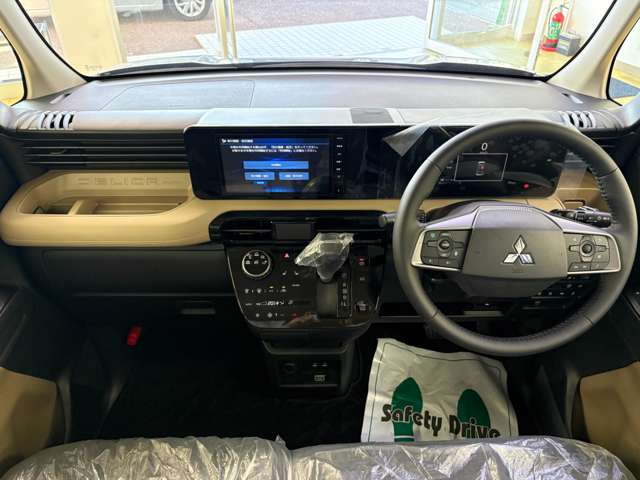 三菱 デリカ　ミニ ６６０ Ｔ プレミアム R7年 () 99