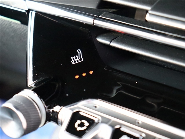 プジョー ＳＵＶ ２００８ ＧＴ パック ブルーＨＤＩ ディーゼルターボ R4年 () 99