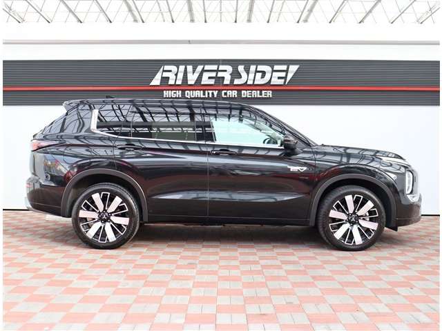 三菱 アウトランダーＰＨＥＶ ＰＨＥＶ ２．４ Ｐ ４ＷＤ R6年 (関東) 99