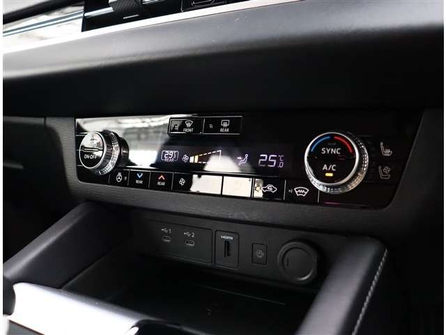 三菱 アウトランダーＰＨＥＶ ＰＨＥＶ ２．４ Ｐ ４ＷＤ R6年 (関東) 99
