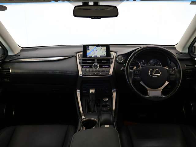 レクサス ＮＸ２００ｔ Ｉパッケージ H28年 (東海) 99