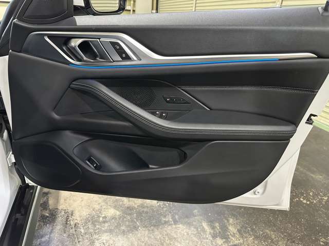 ＢＭＷ ｉ４ Ｅドライブ４０ Ｍスポーツ R5年 () 99