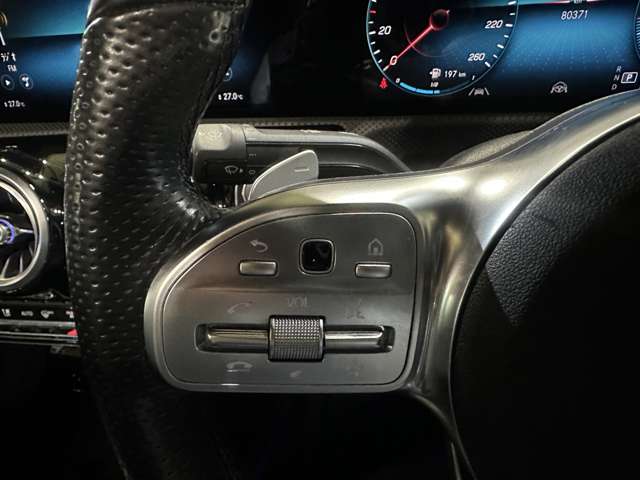 メルセデスベンツ ＣＬＡクラス ＣＬＡ２００Ｄ ＡＭＧライン ディーゼルターボ R1年 () 99
