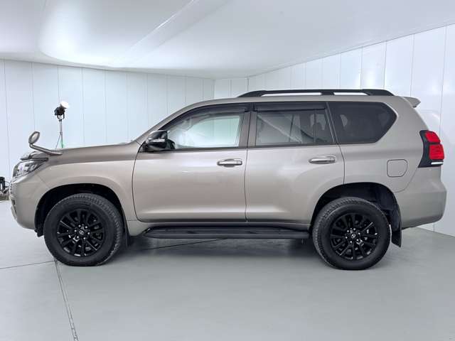 トヨタ ランドクルーザープラド ２．８ ＴＸ Ｌパッケージ ７０ＴＨ アニバーサリー リミテッド ディーゼルターボ ４ＷＤ R4年 () 99