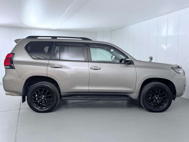 トヨタ ランドクルーザープラド ２．８ ＴＸ Ｌパッケージ ７０ＴＨ アニバーサリー リミテッド ディーゼルターボ ４ＷＤ R4年 () 99