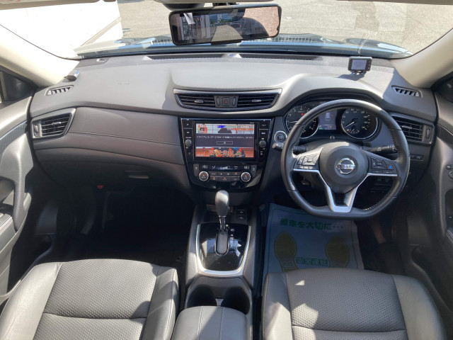 日産 エクストレイル ２．０ ２０ＸＩ ２列車 ４ＷＤ R1年 () 99