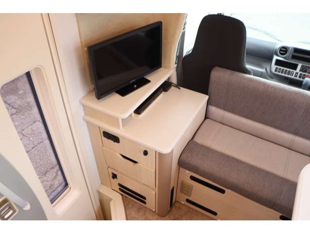 トヨタ カムロード ファンルーチェ R8年 () 99