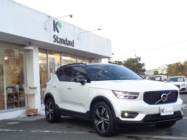 ボルボ ＸＣ４０ Ｔ４ ＡＷＤ Ｒデザイン ４ＷＤ H30年 () 99