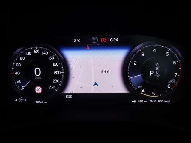 ボルボ ＸＣ４０ Ｔ４ ＡＷＤ Ｒデザイン ４ＷＤ H30年 () 99