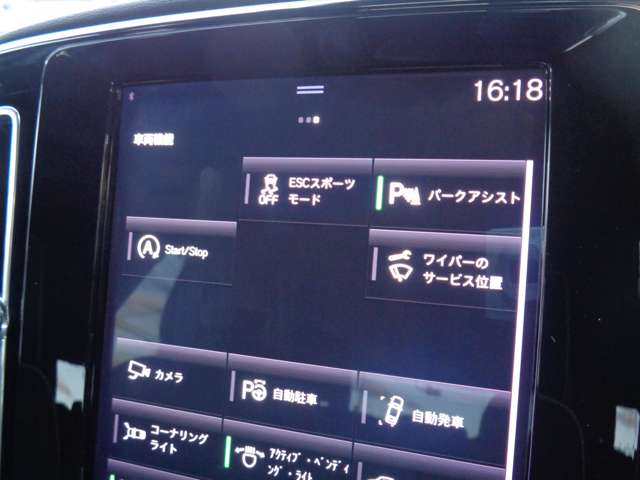 ボルボ ＸＣ４０ Ｔ４ ＡＷＤ Ｒデザイン ４ＷＤ H30年 () 99
