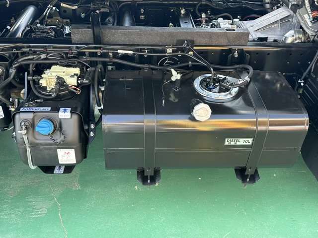 三菱フソウ キャンター ３．０ 強化ダンプ 全低床 ディーゼルターボ R8年 () 99