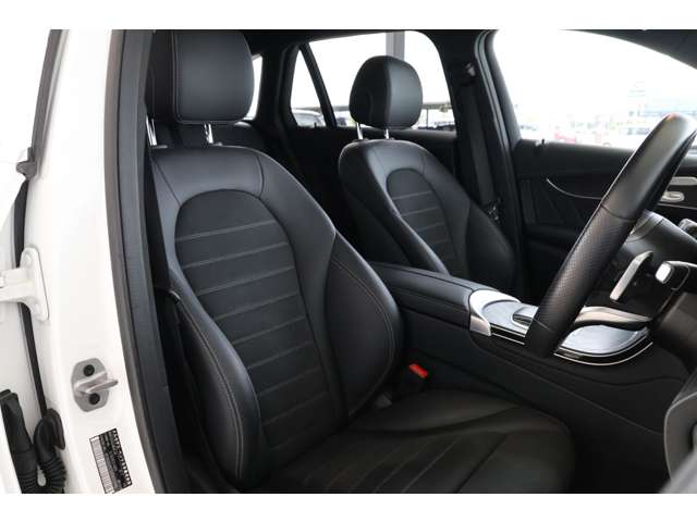 メルセデスベンツ ＧＬＣクラス ２２０ Ｄ ４マチック ＡＭＧライン ディーゼルターボ ４ＷＤ R4年 () 99